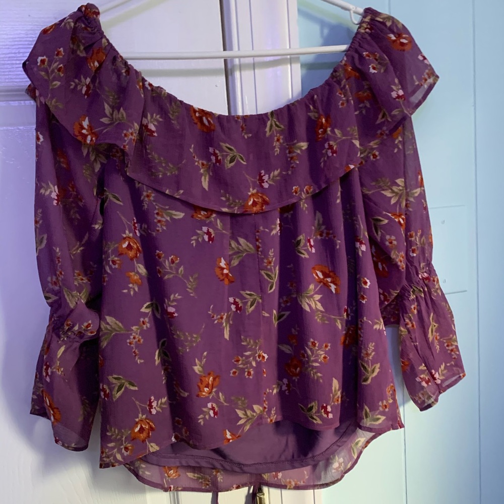 New American eagle blouse - Picture 2 of 3